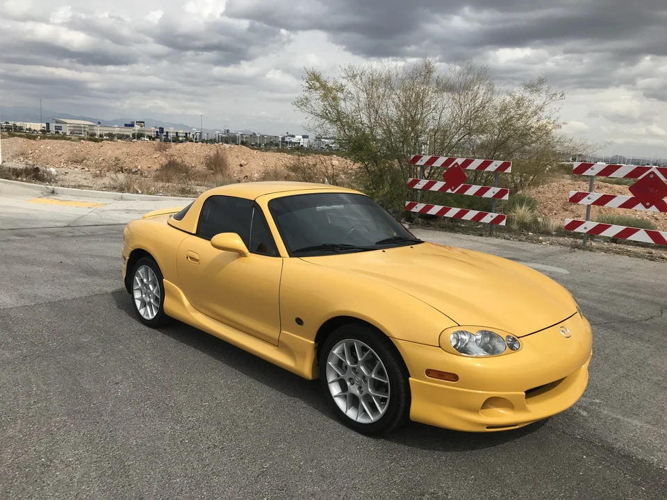 2002 Mazda NB MX-5 Miata - Image 3 of 31