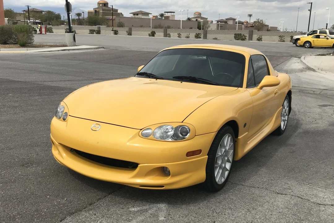 2002 Mazda NB MX-5 Miata - Image 9 of 31