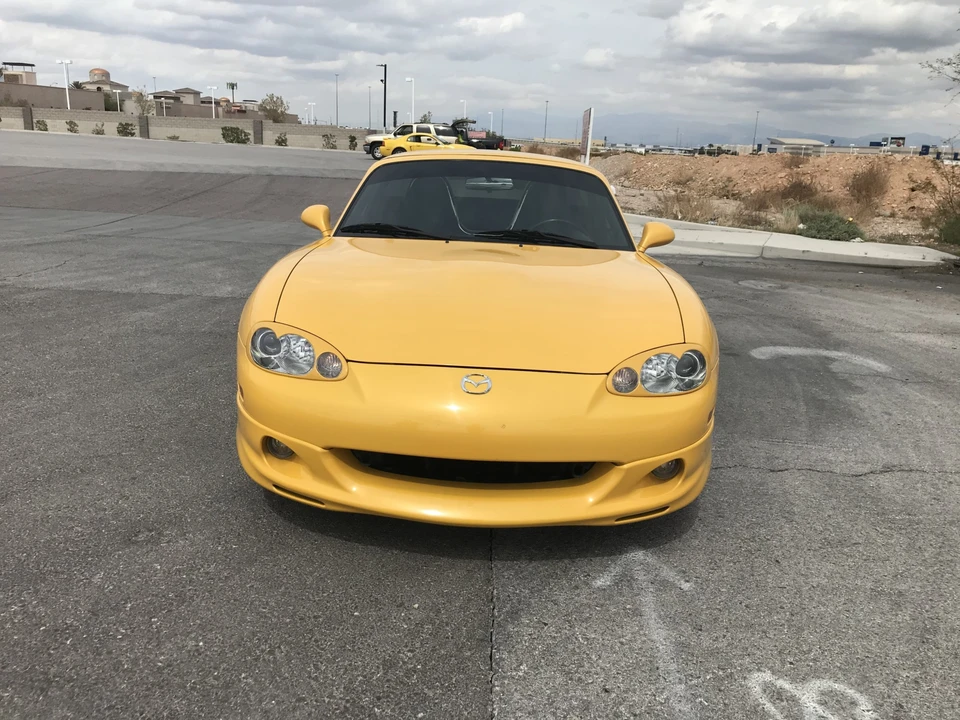 2002 Mazda NB MX-5 Miata - Image 2 of 31