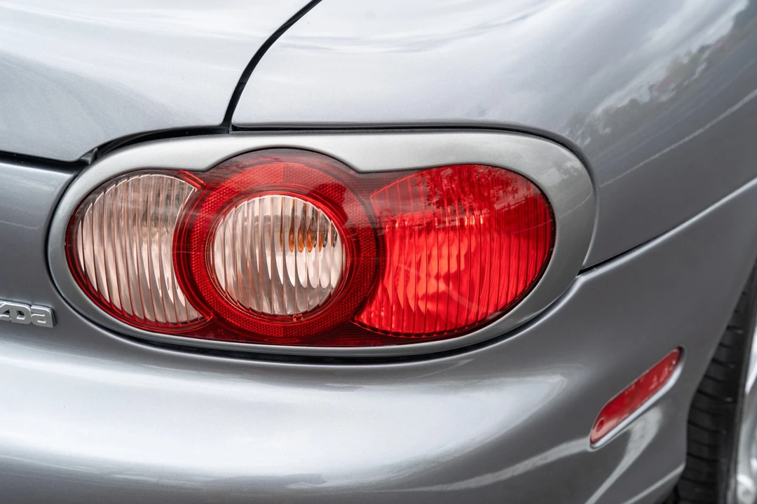 2002 Mazda NB MX-5 Miata - Image 28 of 31