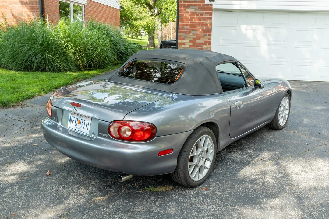 2002 Mazda NB MX-5 Miata - Image 15 of 31