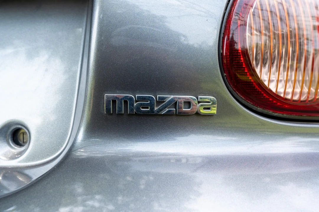 2002 Mazda NB MX-5 Miata - Image 25 of 31