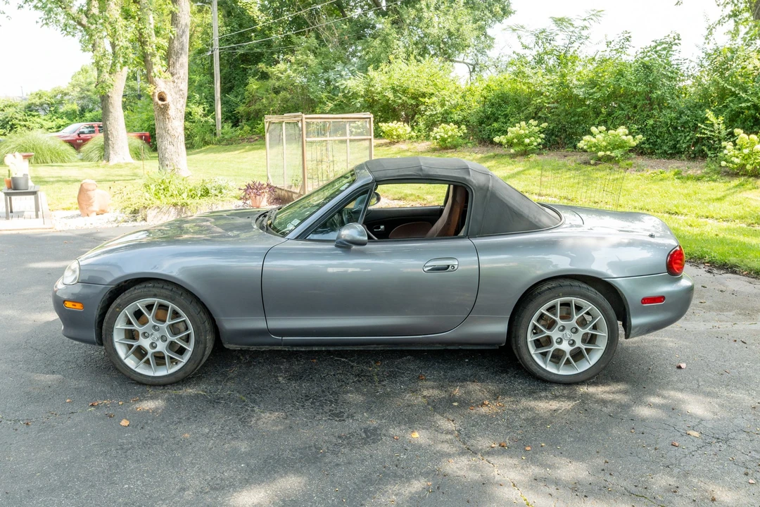 2002 Mazda NB MX-5 Miata - Image 12 of 31