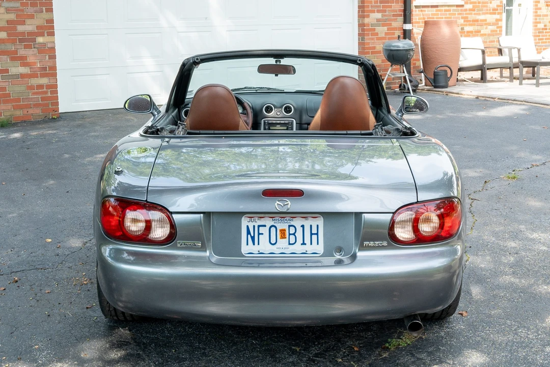 2002 Mazda NB MX-5 Miata - Image 5 of 31
