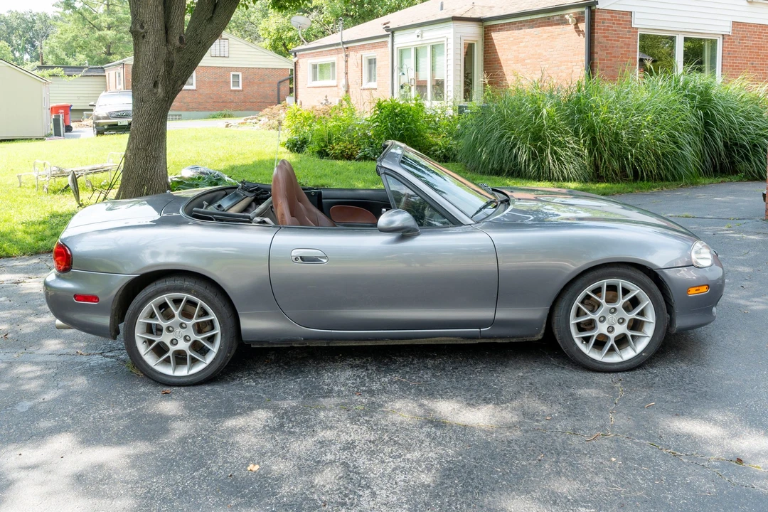 2002 Mazda NB MX-5 Miata - Image 7 of 31