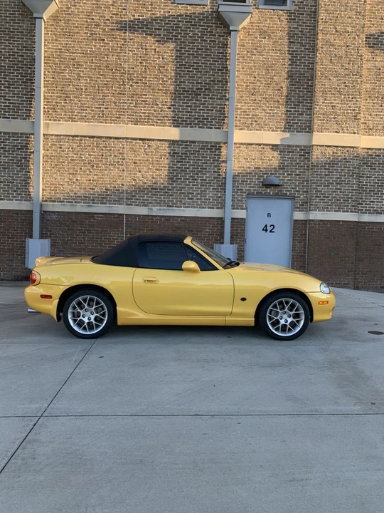 2002 Mazda NB MX-5 Miata - Image 28 of 31