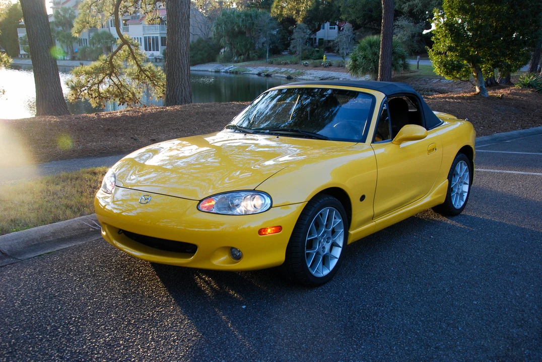2002 Mazda NB MX-5 Miata - Image 5 of 31