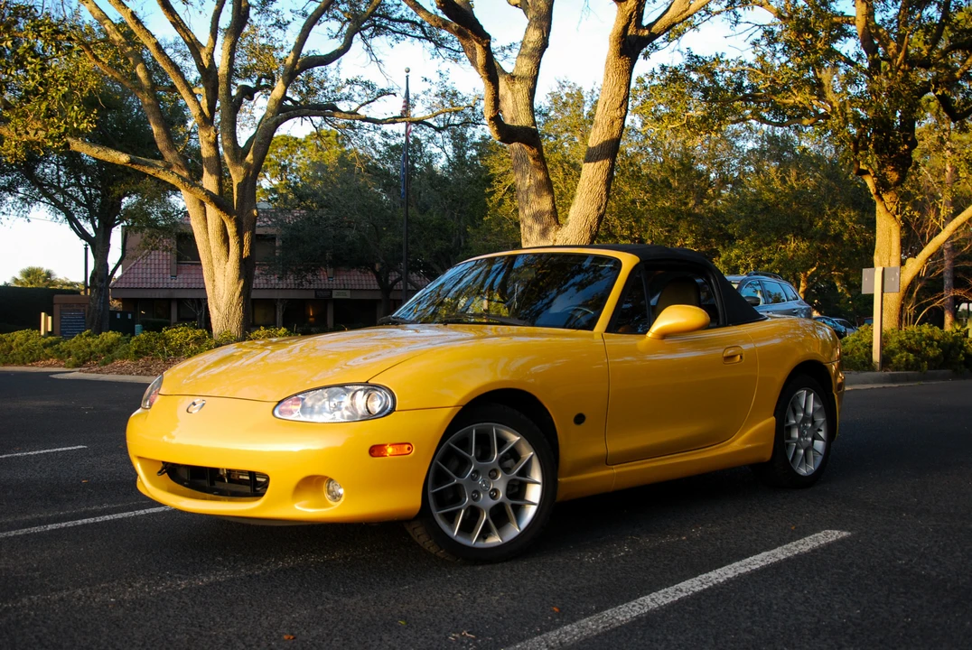 2002 Mazda NB MX-5 Miata - Image 7 of 31