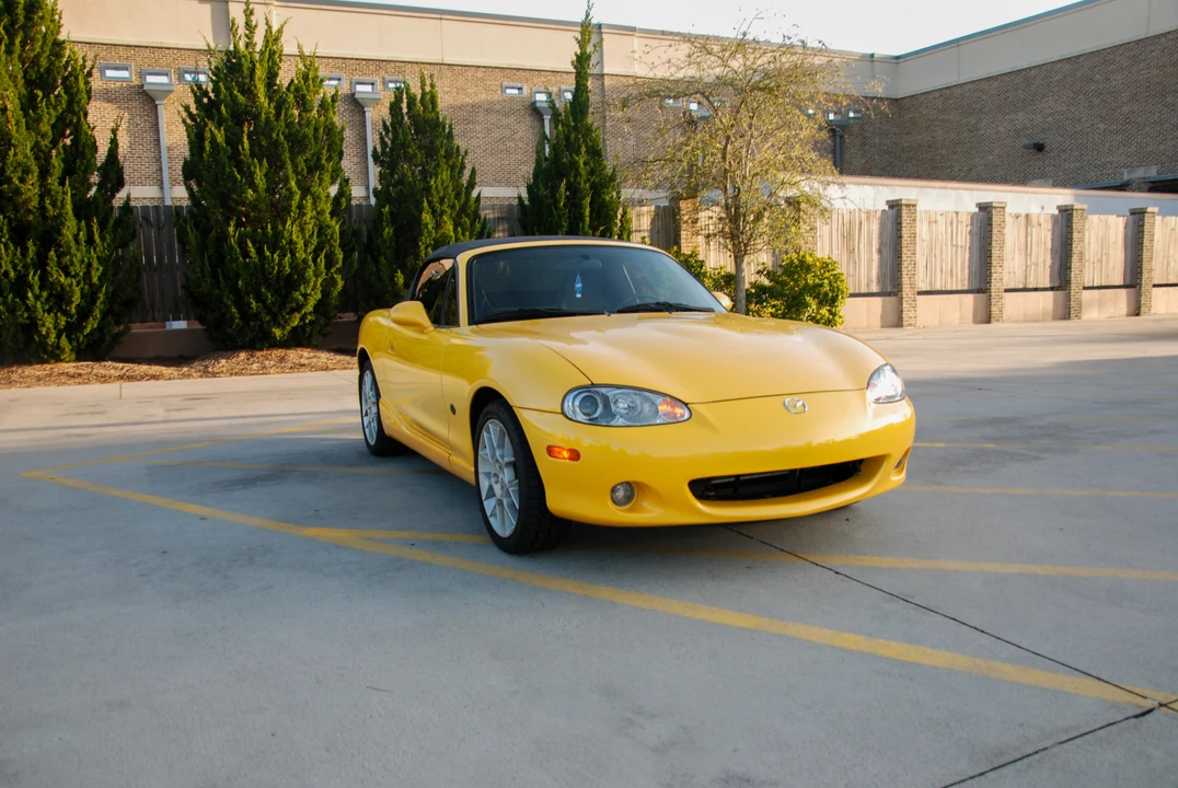 2002 Mazda NB MX-5 Miata - Image 16 of 31