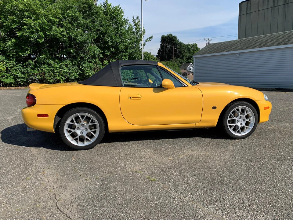 2002 Mazda NB MX-5 Miata - Image 24 of 31