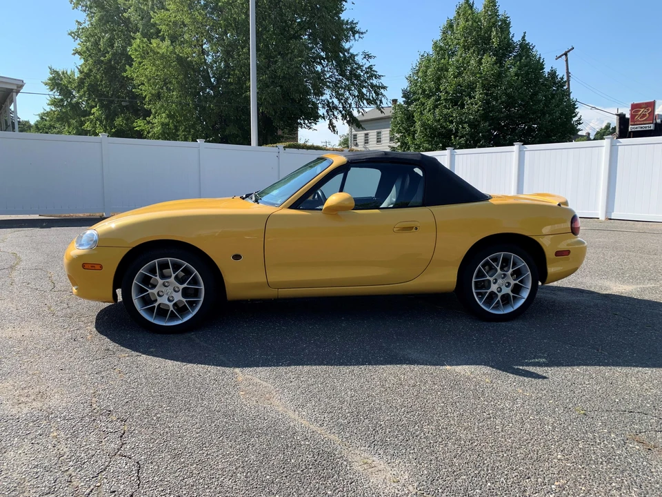 2002 Mazda NB MX-5 Miata - Image 19 of 31