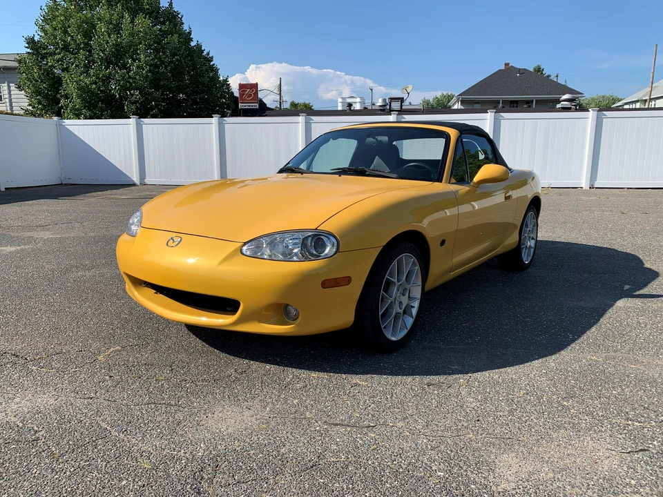 2002 Mazda NB MX-5 Miata - Image 17 of 31