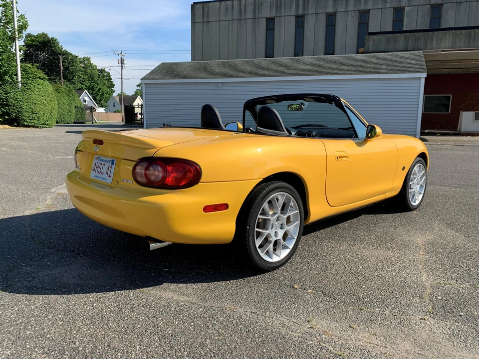 2002 Mazda NB MX-5 Miata - Image 11 of 31