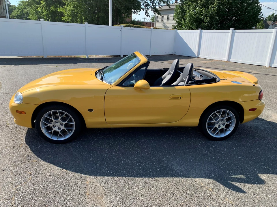 2002 Mazda NB MX-5 Miata - Image 8 of 31