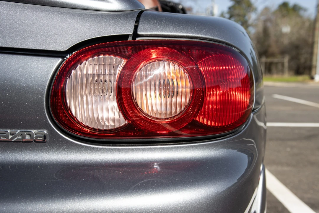 2002 Mazda NB MX-5 Miata - Image 23 of 31