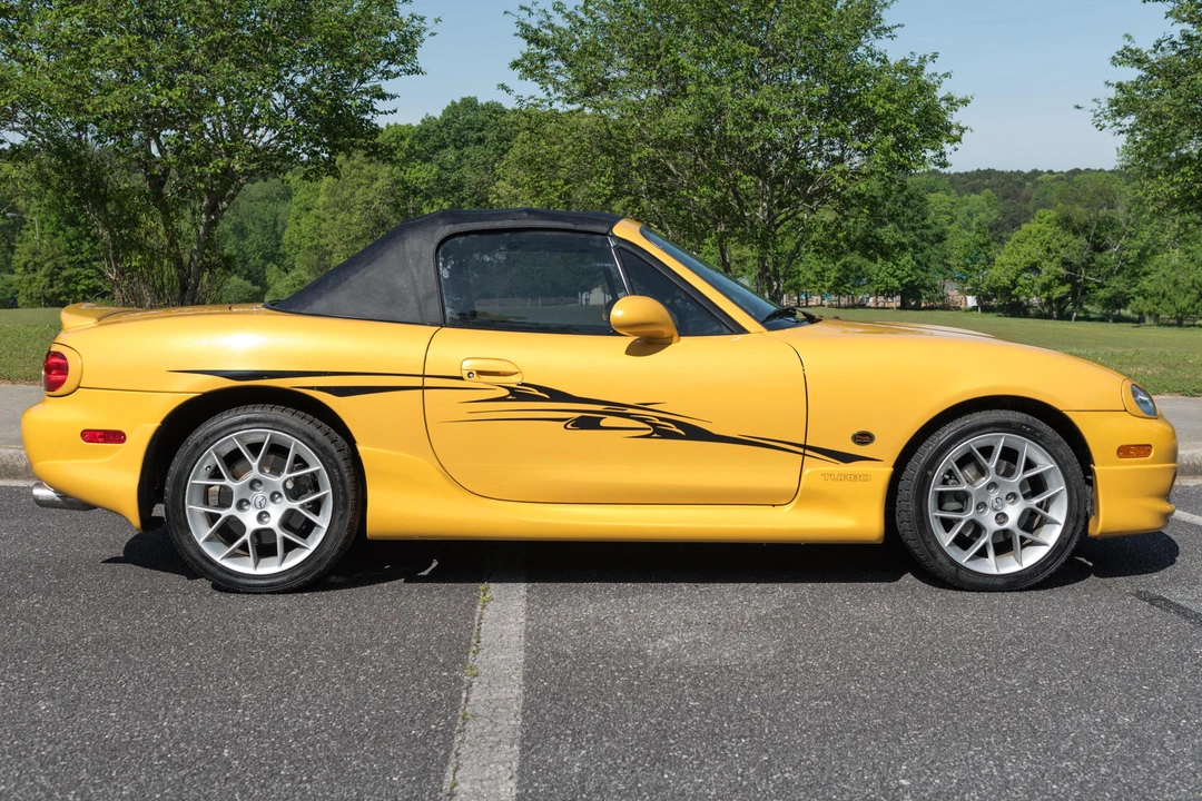 2002 Mazda NB MX-5 Miata - Image 3 of 31