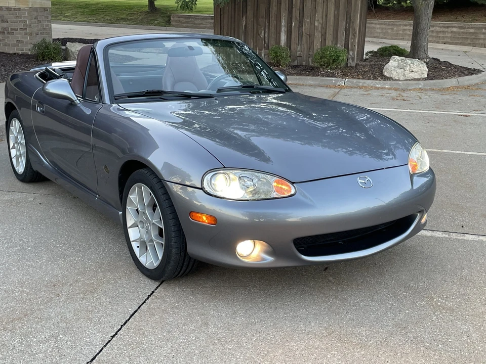 2002 Mazda NB MX-5 Miata - Image 16 of 31