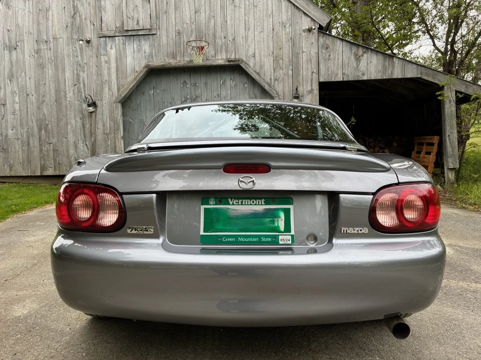 2002 Mazda NB MX-5 Miata - Image 28 of 31