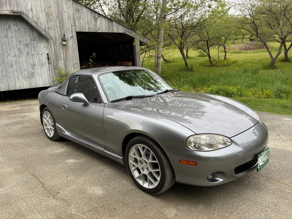 2002 Mazda NB MX-5 Miata - Image 2 of 31