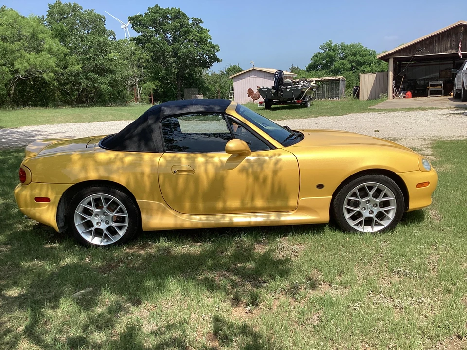 2002 Mazda NB MX-5 Miata - Image 19 of 31