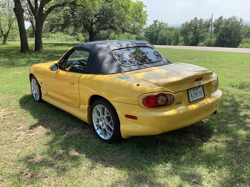 2002 Mazda NB MX-5 Miata - Image 17 of 31
