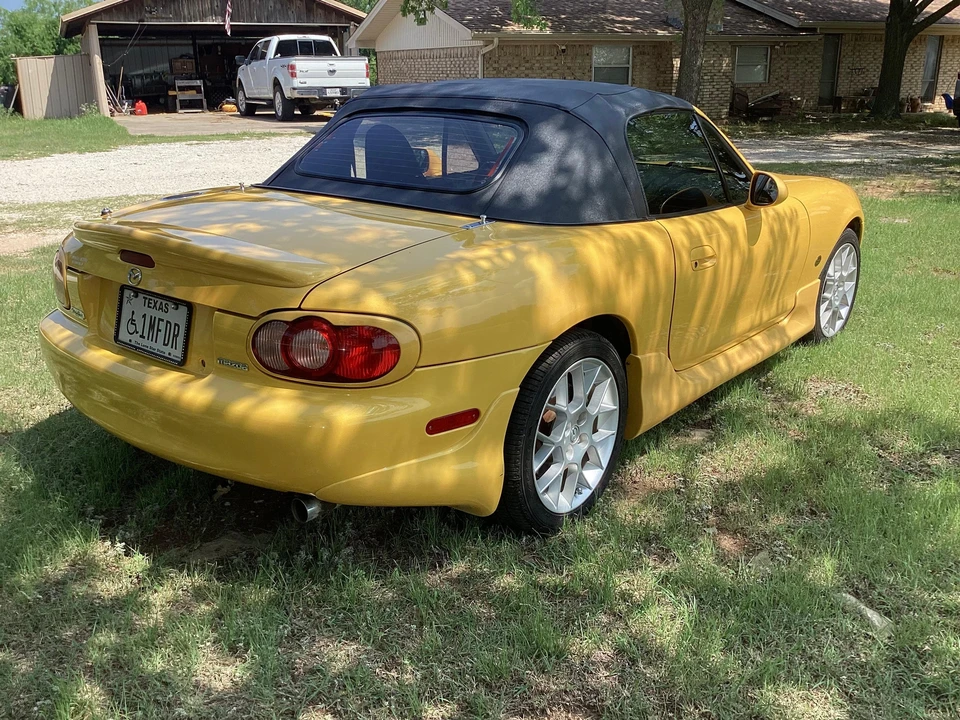 2002 Mazda NB MX-5 Miata - Image 18 of 31