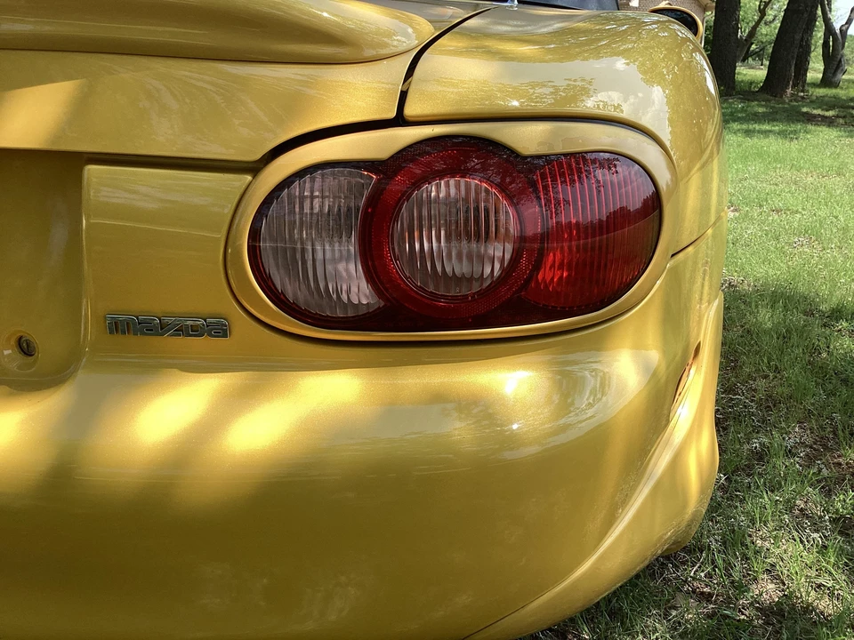 2002 Mazda NB MX-5 Miata - Image 28 of 31