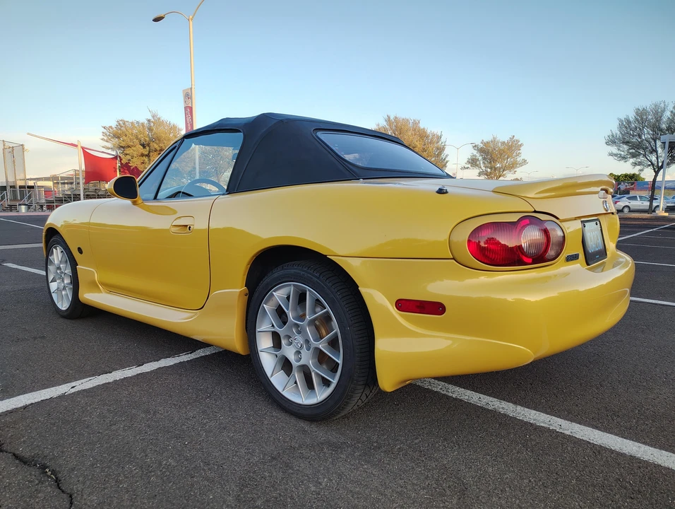 2002 Mazda NB MX-5 Miata - Image 11 of 31