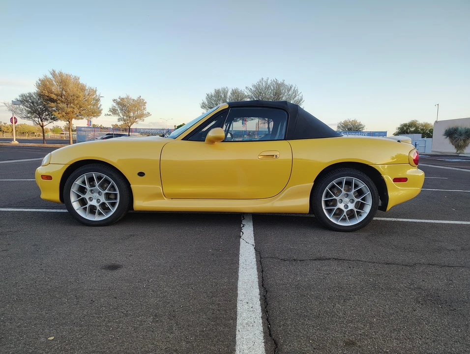 2002 Mazda NB MX-5 Miata - Image 8 of 31