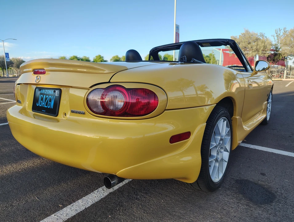 2002 Mazda NB MX-5 Miata - Image 16 of 31