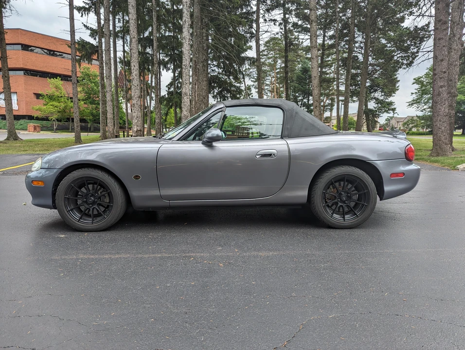 2002 Mazda NB MX-5 Miata - Image 16 of 31