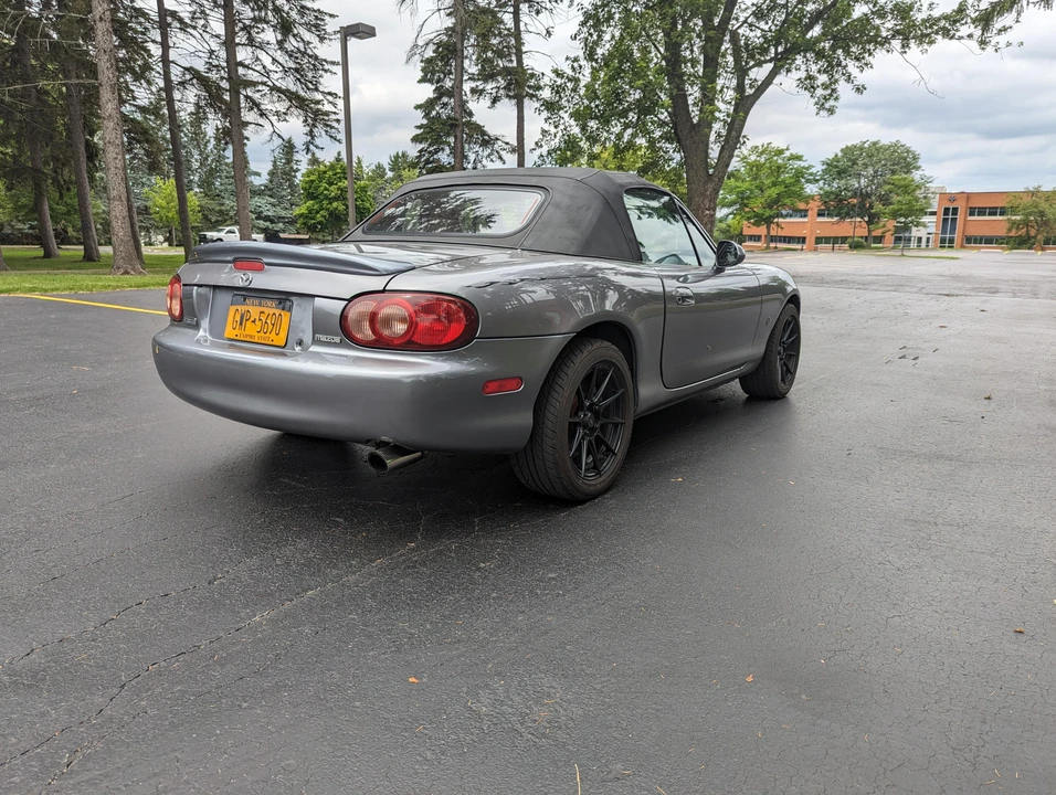 2002 Mazda NB MX-5 Miata - Image 18 of 31