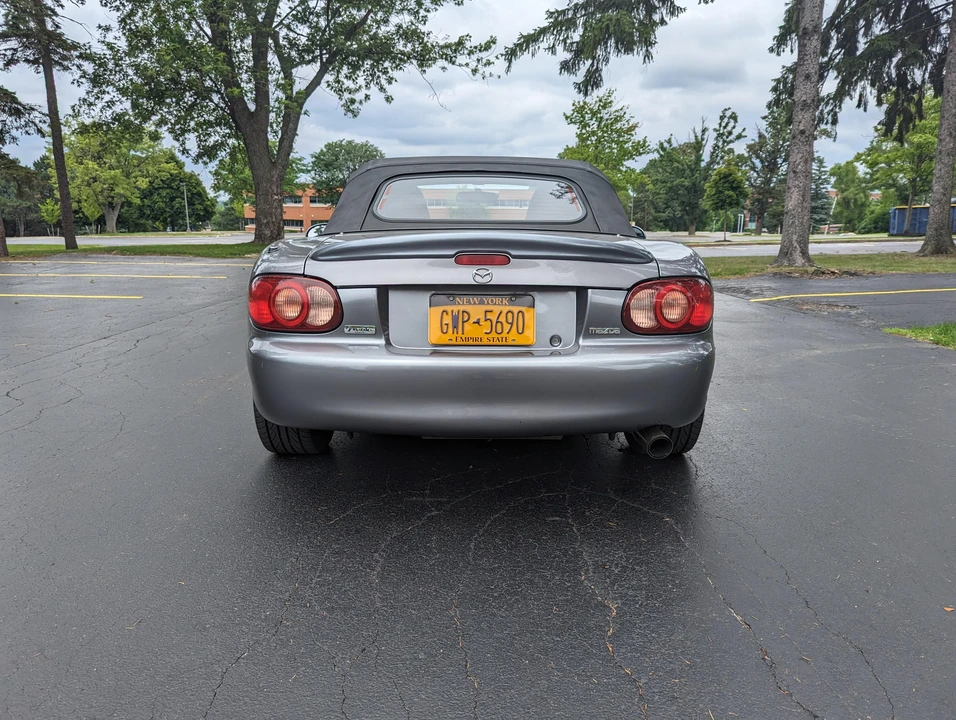 2002 Mazda NB MX-5 Miata - Image 17 of 31