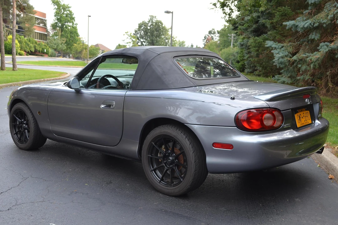 2002 Mazda NB MX-5 Miata - Image 4 of 31