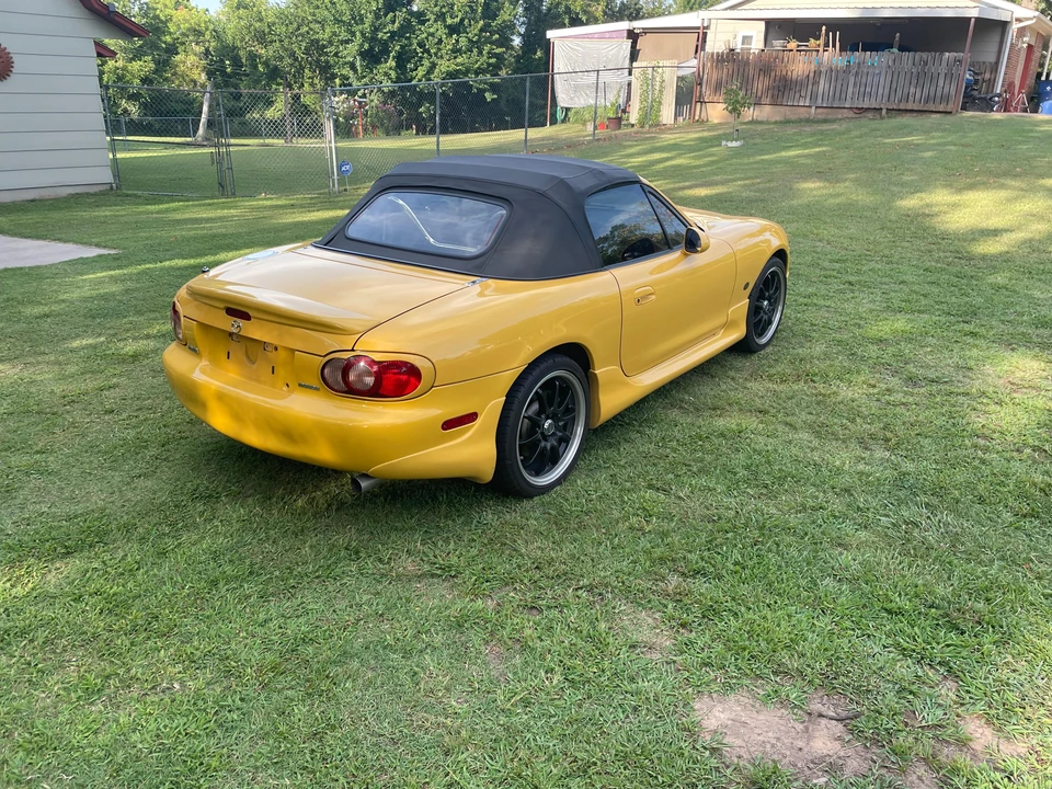 2002 Mazda NB MX-5 Miata - Image 28 of 31
