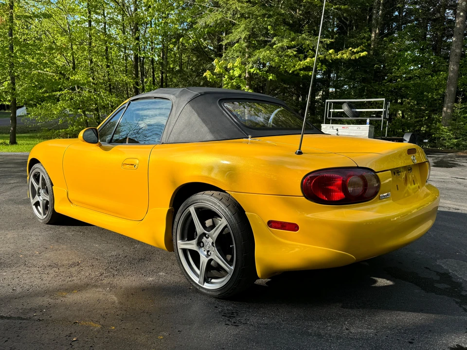 2002 Mazda NB MX-5 Miata - Image 16 of 31