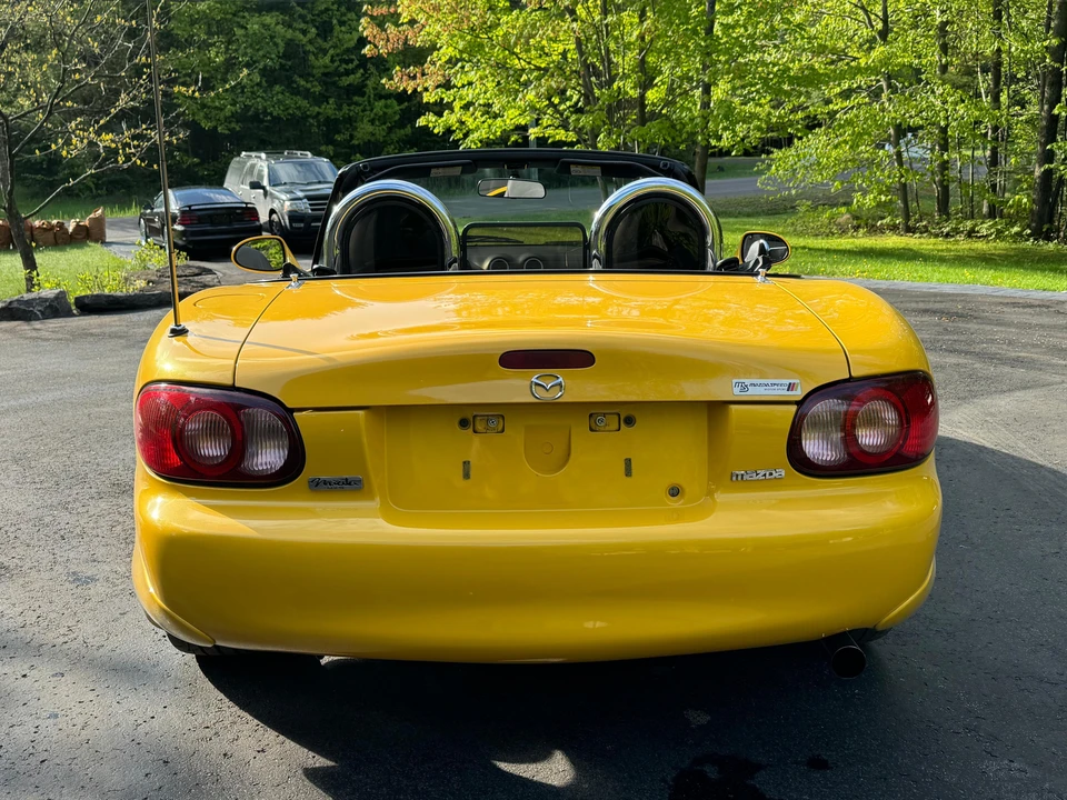 2002 Mazda NB MX-5 Miata - Image 8 of 31