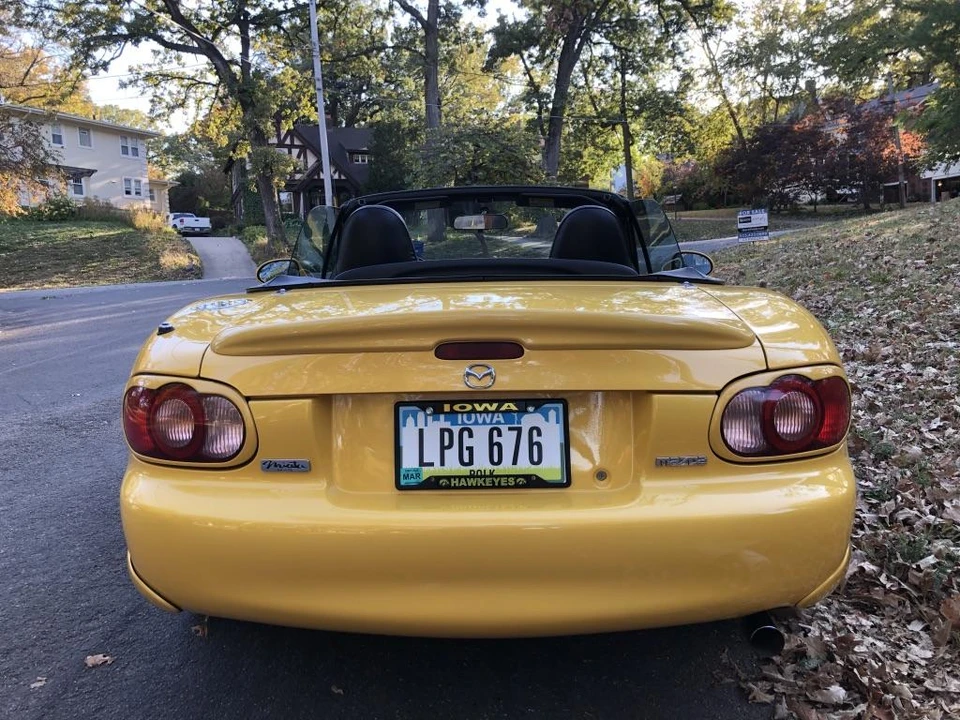 2002 Mazda NB MX-5 Miata - Image 13 of 31