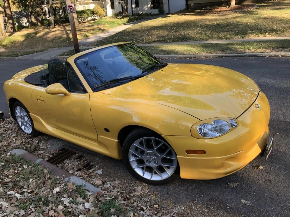 2002 Mazda NB MX-5 Miata - Image 11 of 31