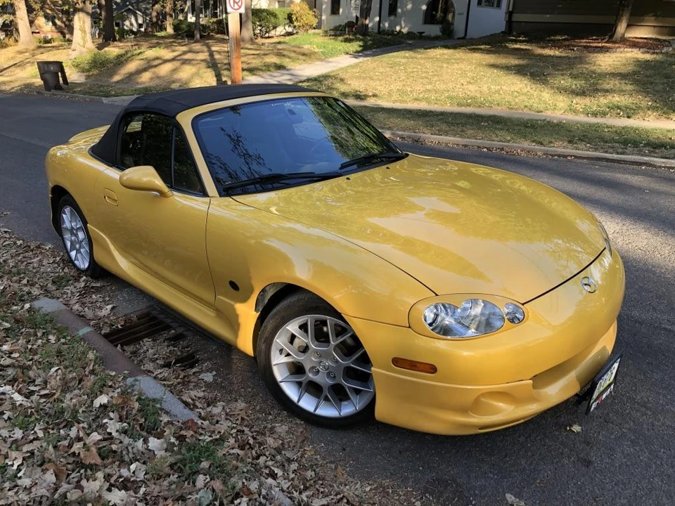 2002 Mazda NB MX-5 Miata - Image 2 of 31