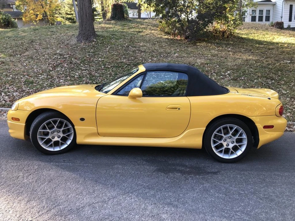 2002 Mazda NB MX-5 Miata - Image 7 of 31