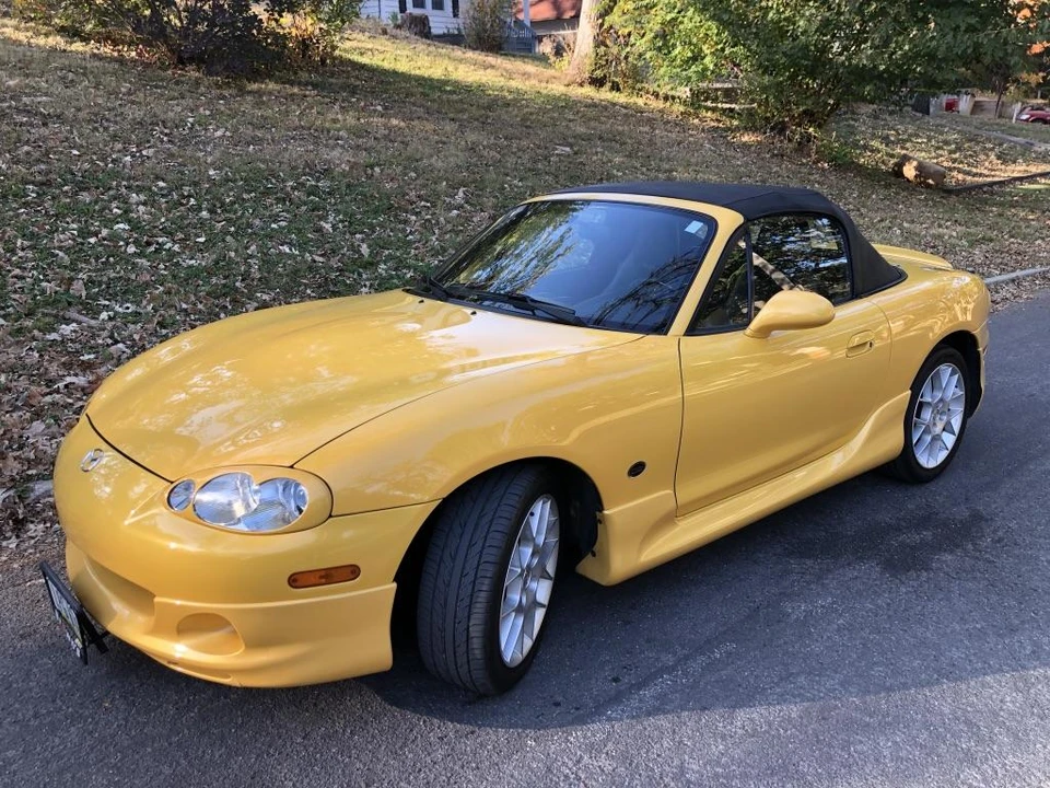 2002 Mazda NB MX-5 Miata - Image 25 of 31