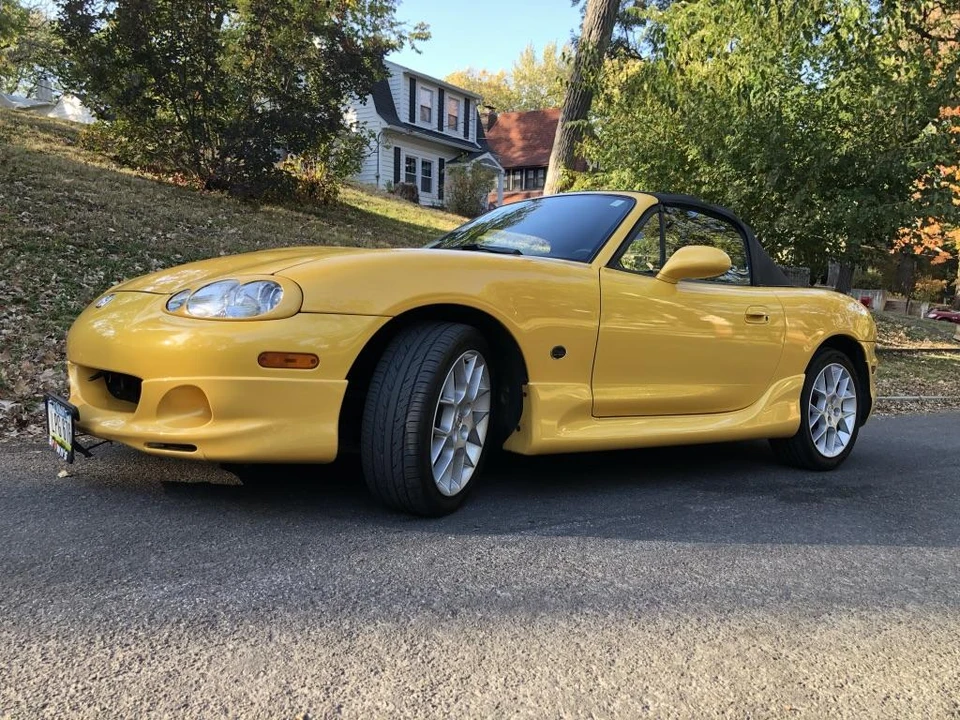 2002 Mazda NB MX-5 Miata - Image 5 of 31