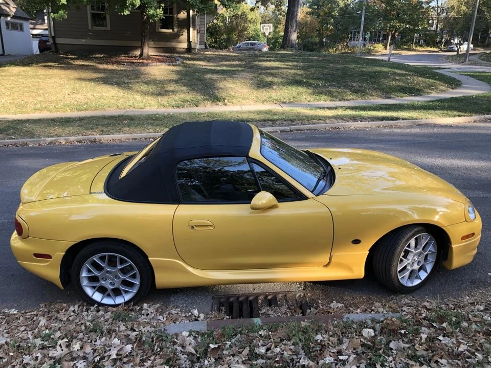 2002 Mazda NB MX-5 Miata - Image 22 of 31