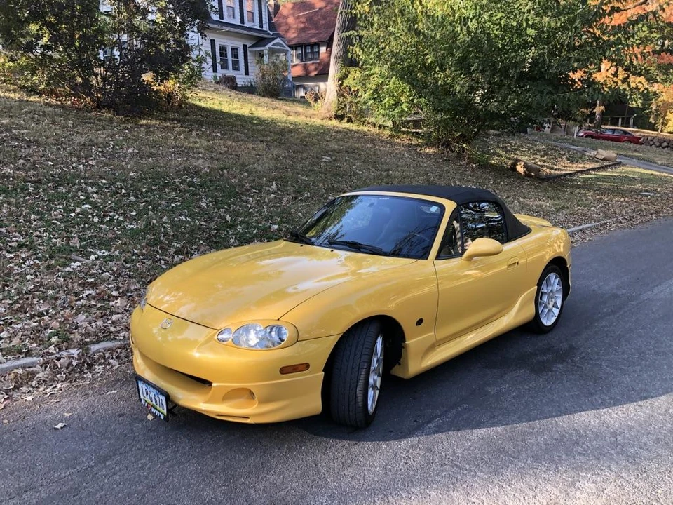 2002 Mazda NB MX-5 Miata - Image 24 of 31