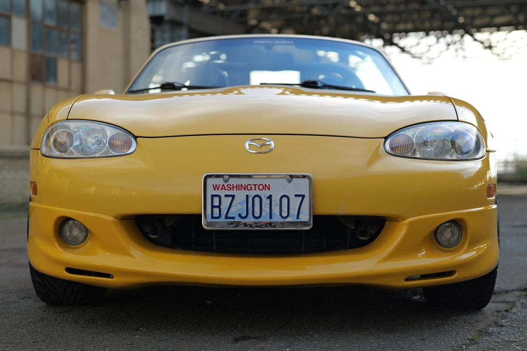 2002 Mazda NB MX-5 Miata - Image 2 of 31