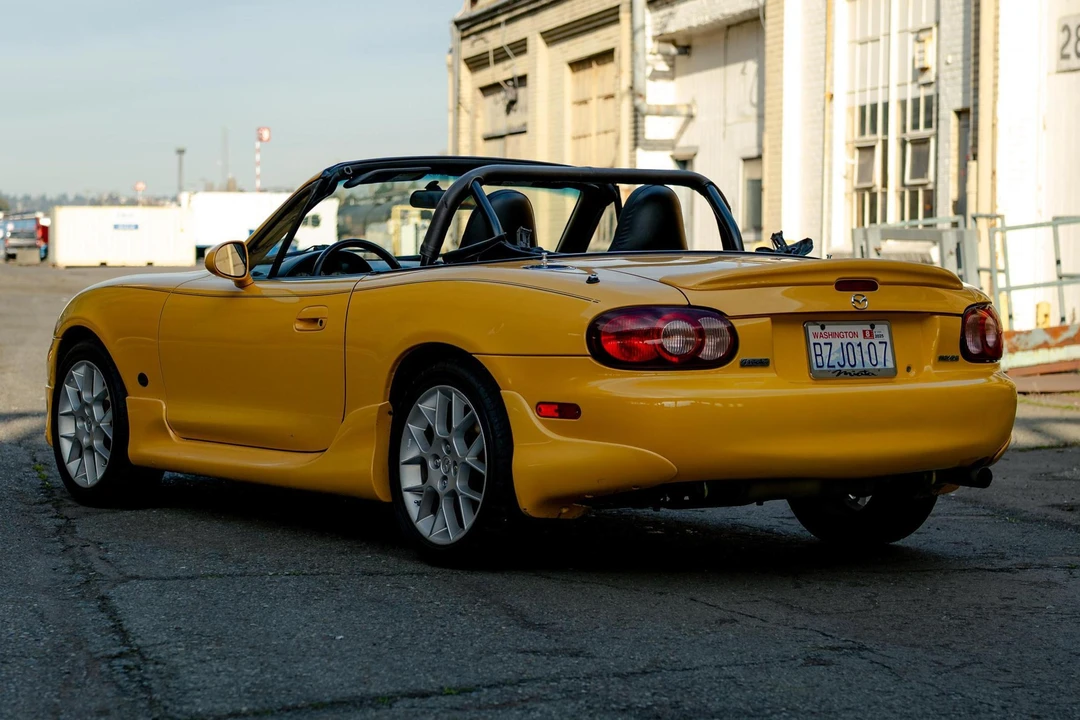 2002 Mazda NB MX-5 Miata - Image 4 of 31