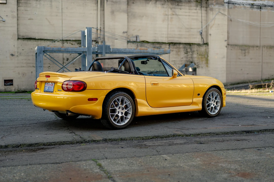 2002 Mazda NB MX-5 Miata - Image 25 of 31