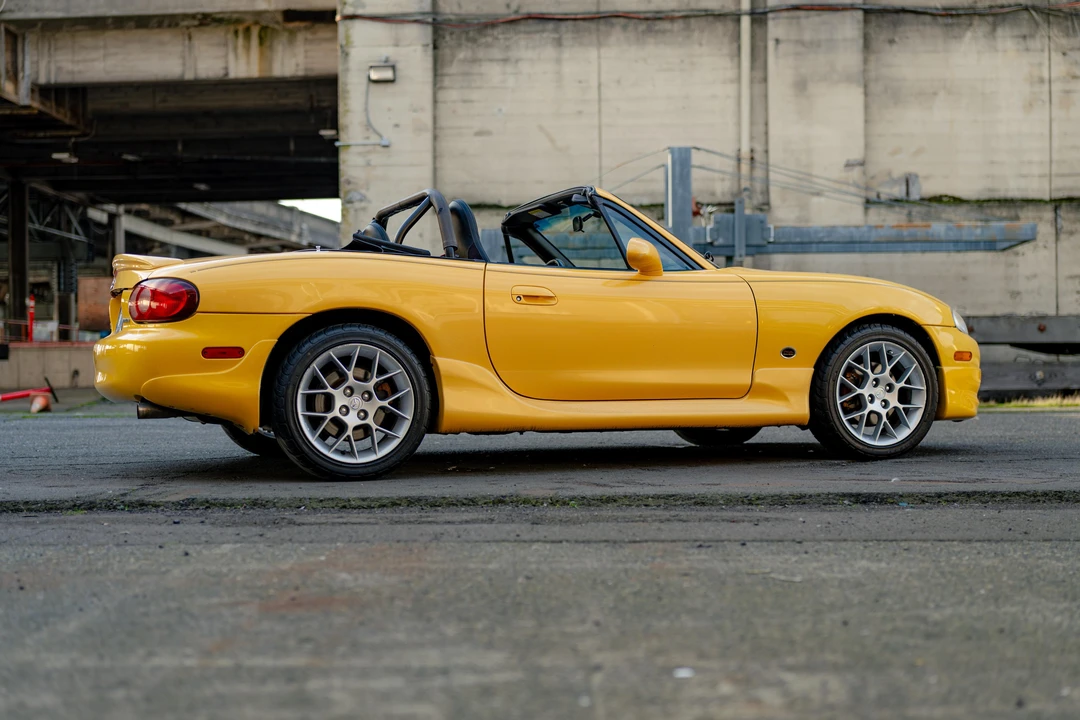 2002 Mazda NB MX-5 Miata - Image 28 of 31