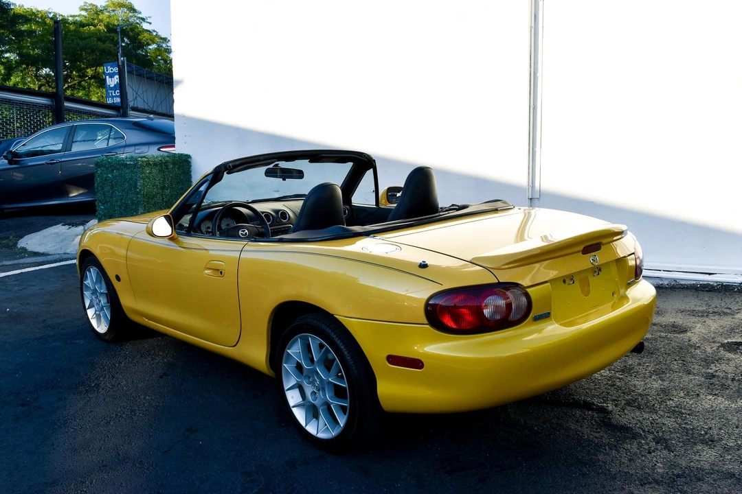 2002 Mazda NB MX-5 Miata - Image 21 of 31